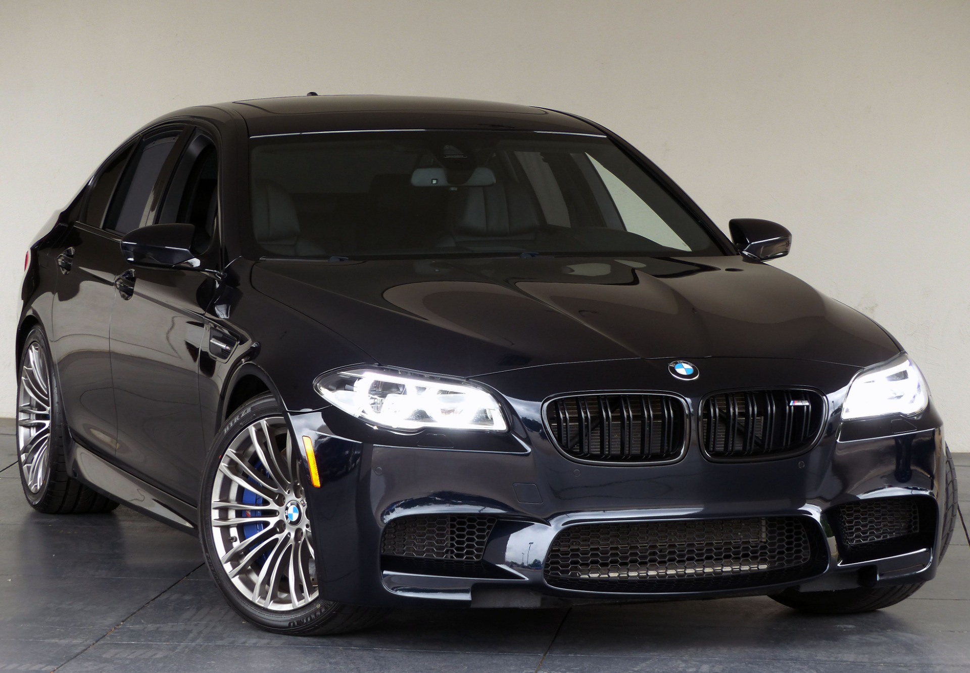 used-2016-bmw-m5-marietta-ga