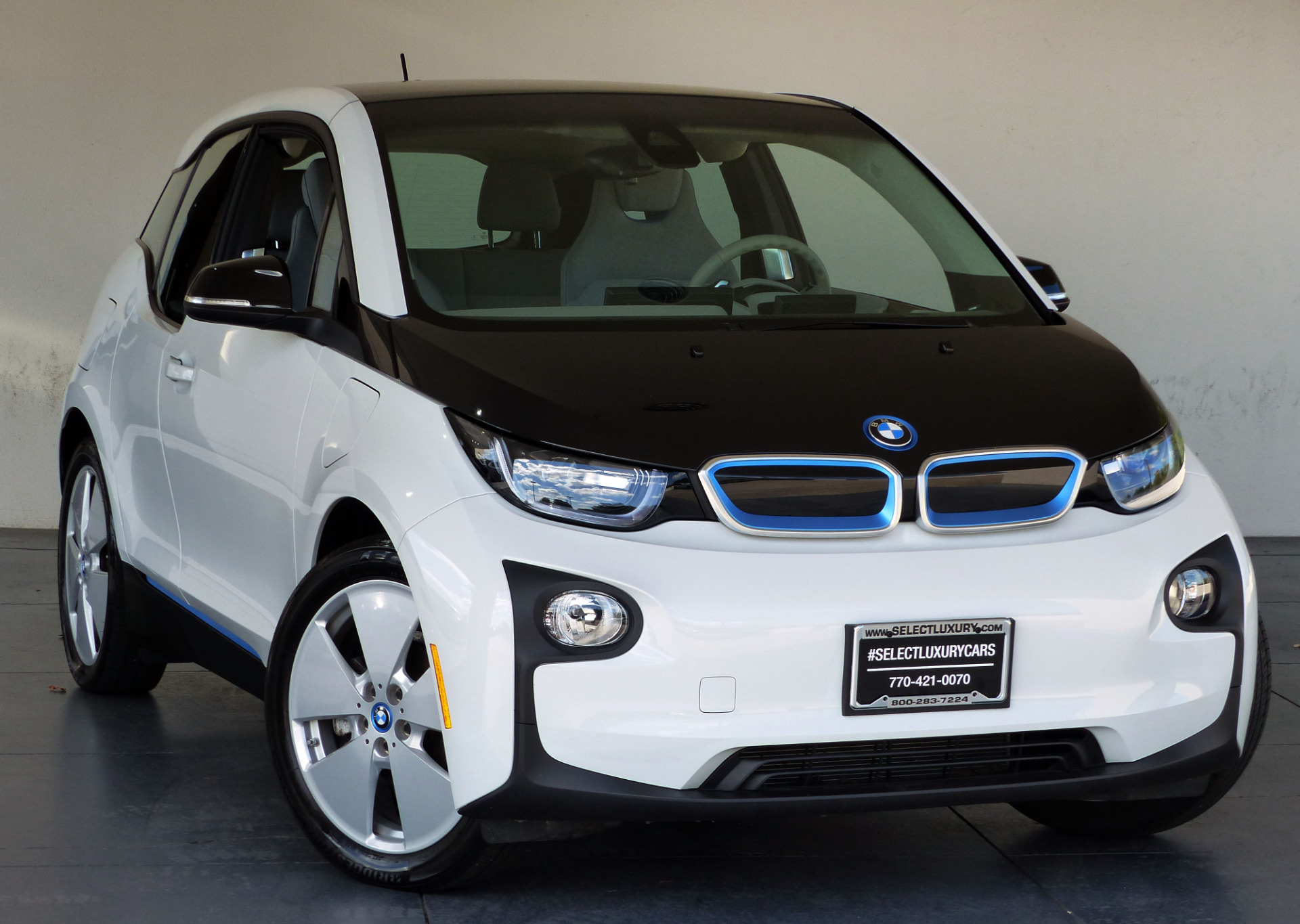 Bmw i3 сколько заряжается